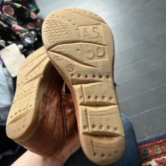 A.S. 98 Nasser Platform Sandals, size 36 - Picture 4 of 6